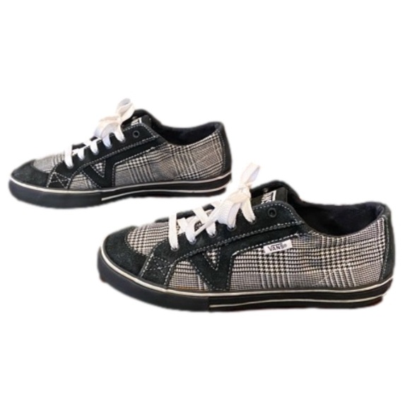 Vans Lace Up Sneakers - Size 7 - Picture 4 of 9